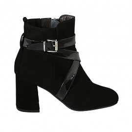 Damenstiefelette mit Rei?verschluss und Schnalle aus schwarzem Wildleder und Lackleder Absatz 7 - Verfügbare Größen:  32, 33, 34, 42, 43, 44