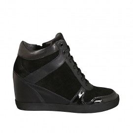 Woman's laced shoe with zipper in black leather, patent leather and suede wedge heel 6 - Available sizes:  33, 34