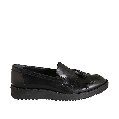 Mocassino da donna con frange e nappine in pelle nera zeppa 3 - Misure disponibili: 43, 45
