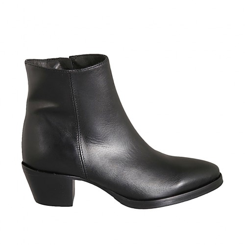 Woman's Texan ankle boot with zipper in black leather heel 5