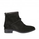Woman's ankle boot in black suede with backside zipper heel 3