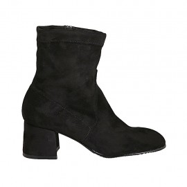 Woman's ankle boot in black elastic suede with zipper heel 5