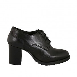 Scarpa derby stringata da donna in pelle nera tacco 7 - Misure disponibili: 33, 34, 43, 44