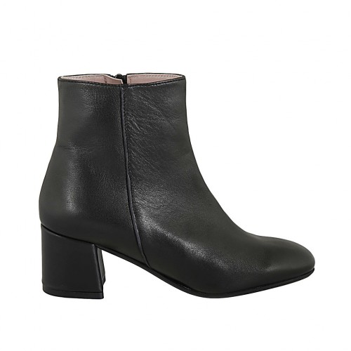 Bottines pour femmes avec bout rondu et fermeture éclair en cuir noir talon 5 - Pointures disponibles:  33, 42, 43, 44