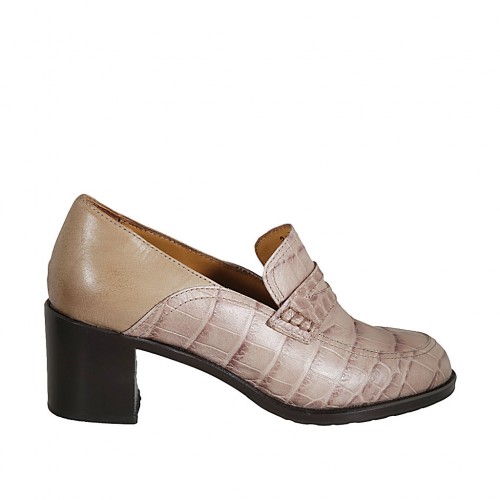 Woman's mocassin in beige leather and printed leather heel 6