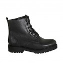 Woman's laced boot with zipper in black leather heel 3