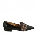 Woman's pointy loafer in brown patent leather and plaid brown and beige suede heel 2