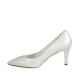 Woman's pump in ivory pearled leather heel 7