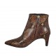 Woman's pointy ankle boot with zipper in brown printed leather heel 6