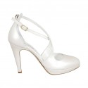 Woman's open shoe in pearled ivory leather with strap, platform and heel 10