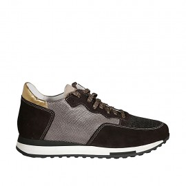 Woman's laced shoe with removable insole and net in brown suede, golden leather and taupe printed leather wedge heel 3
