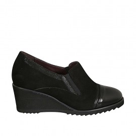 Damenschuh mit Gummibändern und herausnehmbarer Innensohle aus schwarzem Lack-, Wildleder und bedrucktem Wildleder Keilabsatz 6 - Verfügbare Größen:  31, 33, 34, 42, 43, 44, 45
