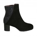 Stivaletto da donna con cerniera e plantare estraibile in camoscio nero e stampato maculato grigio tacco 5