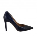 ﻿Woman's pointy pump in dark blue patent leather heel 9