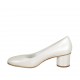 Woman's pump in ivory pearled leather heel 5